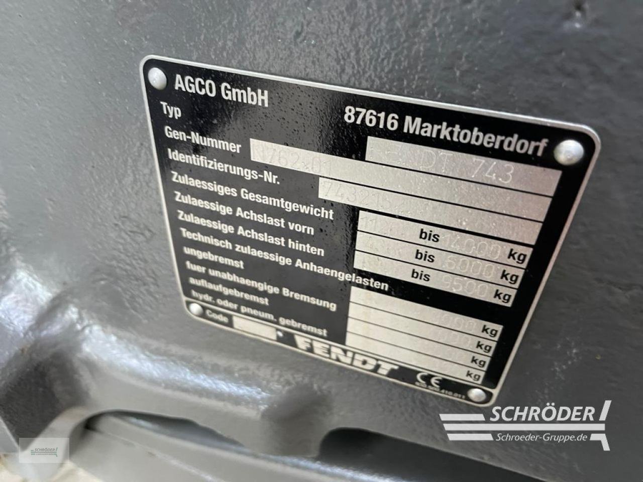 Traktor типа Fendt 724 VARIO S4 PROFI PLUS | RTK + VRC, Gebrauchtmaschine в Wildeshausen (Фотография 22)